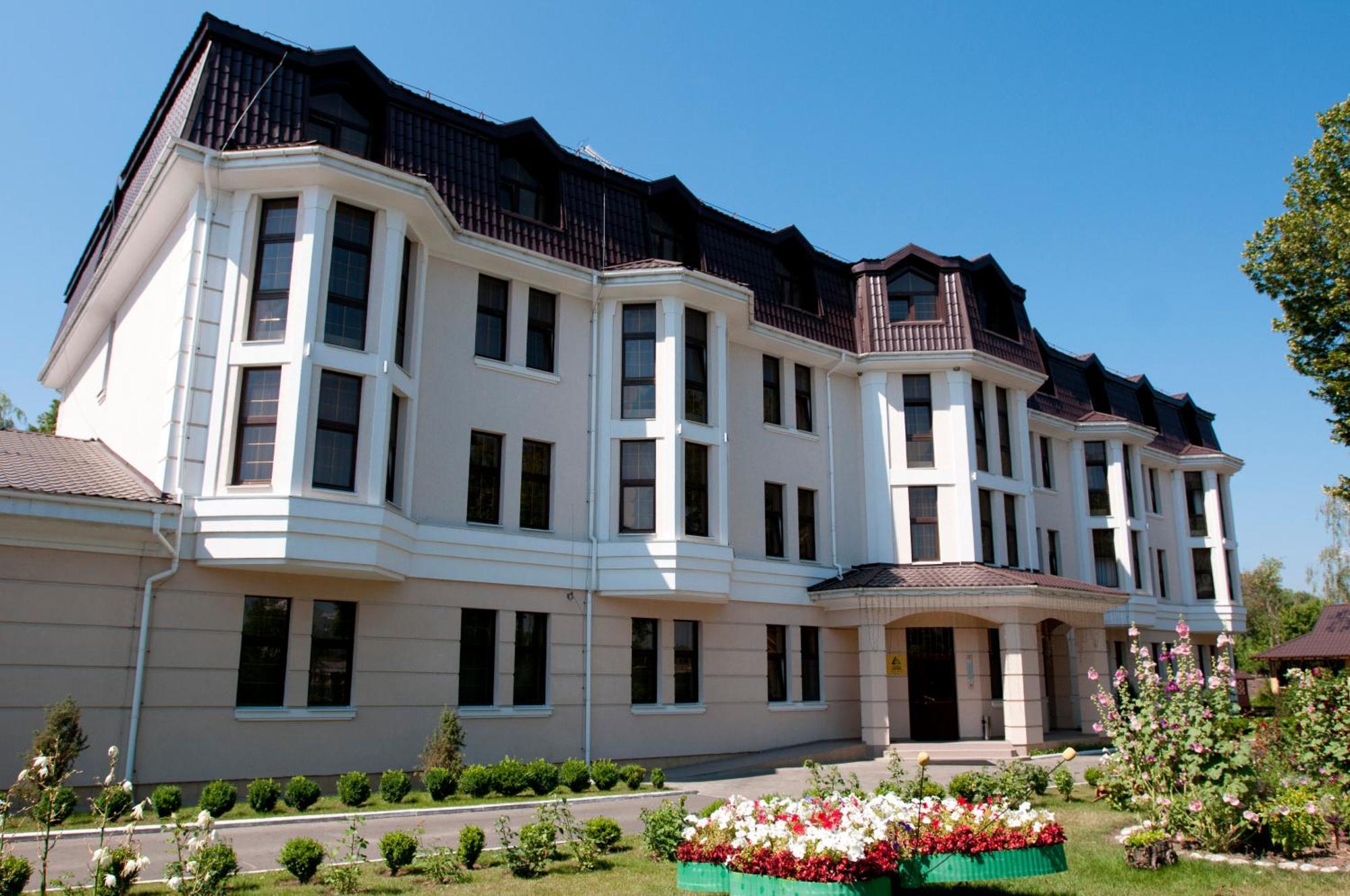 Ligena Hotel Boryspilʼ Buitenkant foto