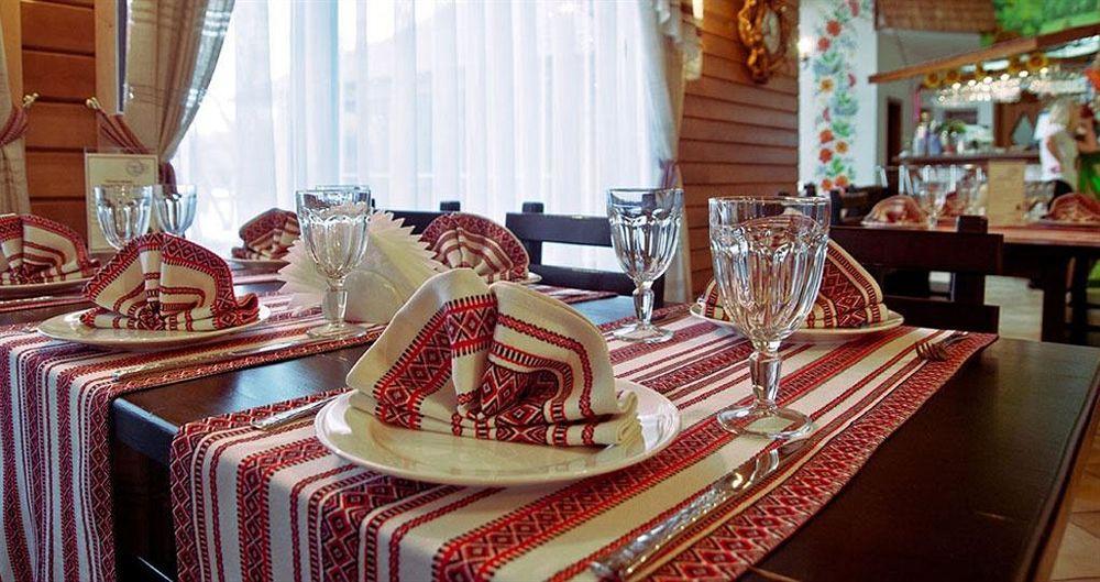 Ligena Hotel Boryspilʼ Buitenkant foto